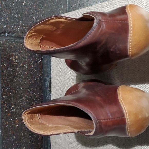 VINTAGE RETRO FOSSIL ALLISON BROWN TWO TONE HEELED BOOTS SIZE 8.5 LEATHER - Picture 10 of 15